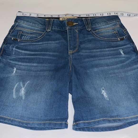 Democracy Ab Solution Mid Rise Bermuda Shorts Size 4 - Picture 4 of 16